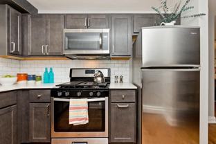 6401 N Sheridan Rd - Photo 1 of 1