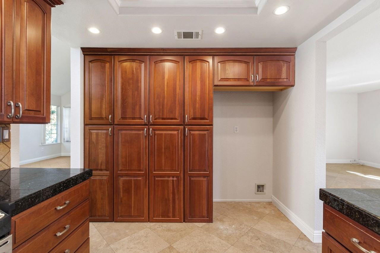 30207 Silver Ridge Ct - Photo 6 of 30