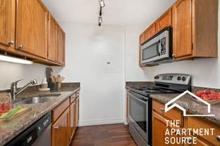 100 W Chestnut St #2504 - Photo 1 of 1