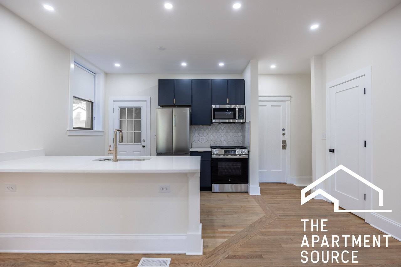 4636 N Hamilton Ave #1S - Photo 3 of 26