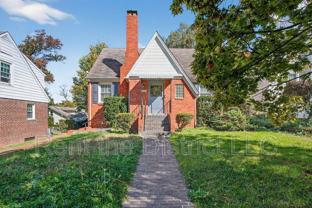 3225 Chestnut St Ne - Photo 1 of 1