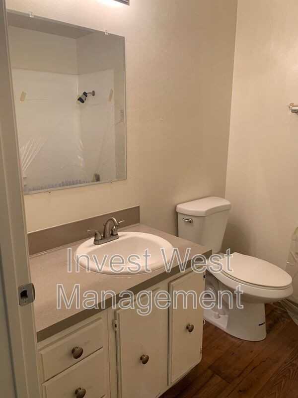 3331 Neavenue #4 - Photo 6 of 10