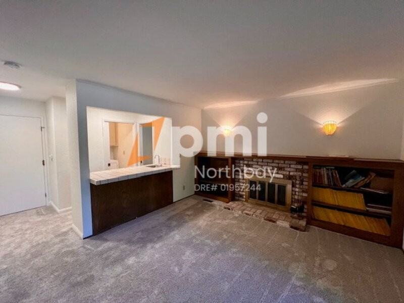 3552 Larchmont Ct - Photo 7 of 19