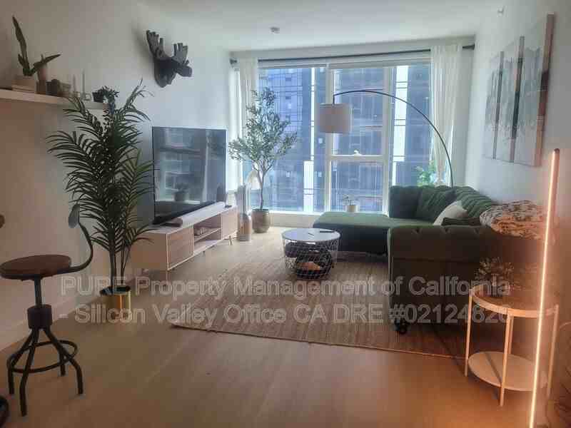 188 W Saint James St #10811 - Photo 4 of 10