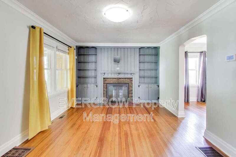 321 Albany St - Photo 7 of 38
