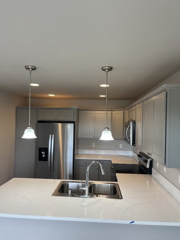 612 Mead Ave #B - Photo 4 of 17