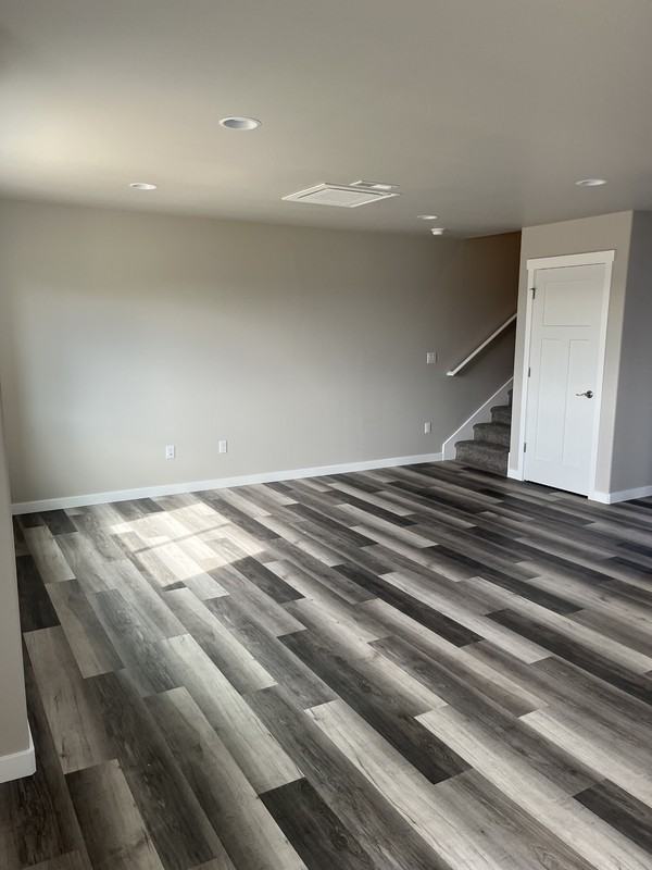 612 Mead Ave #B - Photo 7 of 17