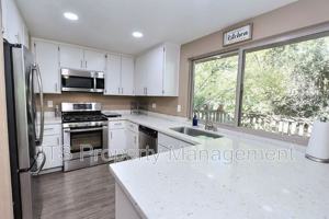 featured image of 6913 Navarro Ct