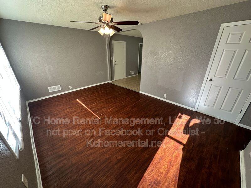 10920 Bristol Ter - Photo 4 of 26