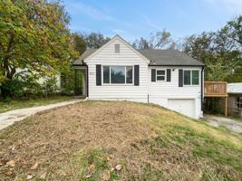 featured image of 921 S Hawthorne Ave