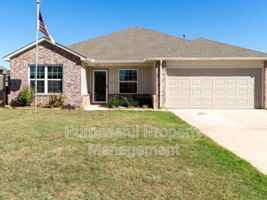 featured image of 1425 Sandstone Dr