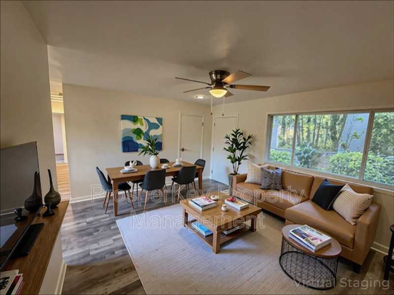 1159 Tamarack Trl - Photo 5 of 32