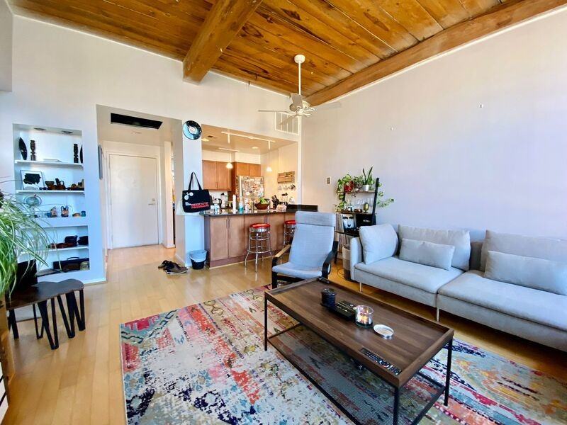 2639 Boston St - Photo 7 of 23