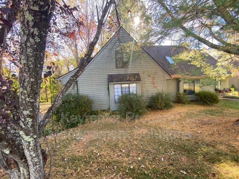 1029 Amber Ridge Road - Photo 3 of 35