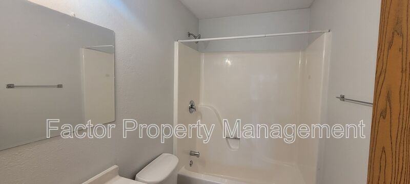 160 Balcerzak Dr - Photo 7 of 12