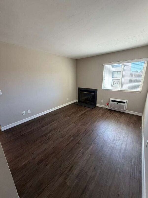 6755 Mission Gorge Rd #6 - Photo 4 of 9