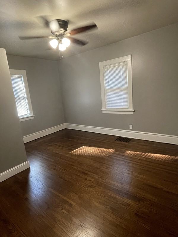 229 Foster Ave - Photo 7 of 8