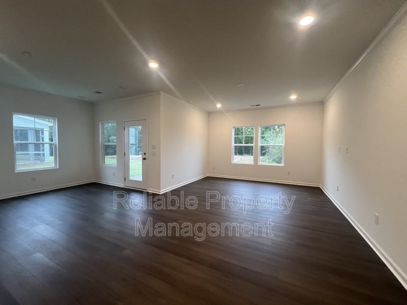 651 Roy Adams Rd - Photo 5 of 28