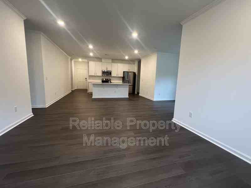 651 Roy Adams Rd - Photo 6 of 28