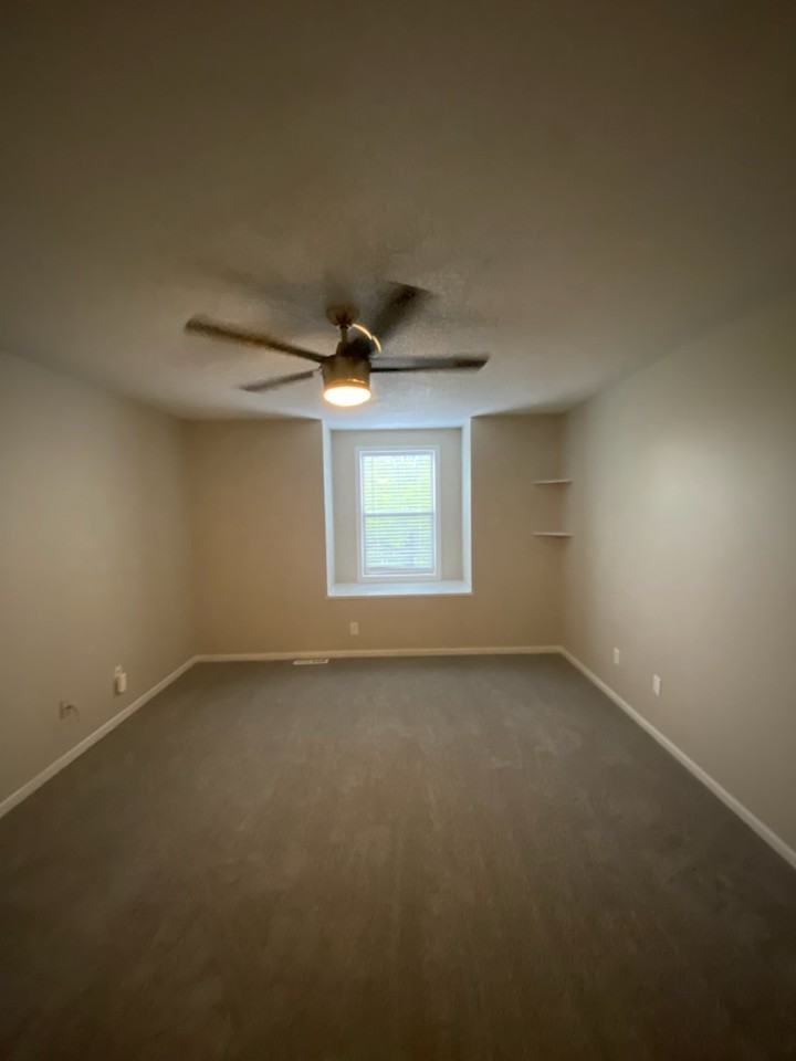 14391 Estates Ave - Photo 7 of 13