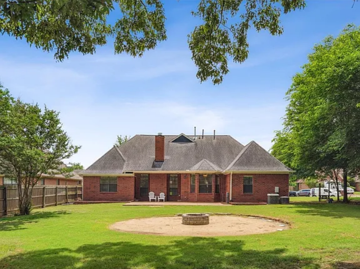 6330 Eagle Valley Cv - Photo 2 of 7