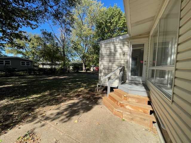 9325 Clarion Dr - Photo 3 of 23