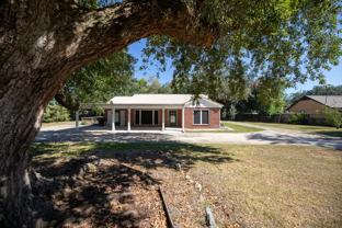 221 Jefferson Dr - Photo 1 of 1