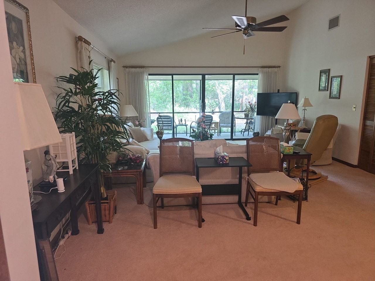 117 Golfview Dr - Photo 3 of 24