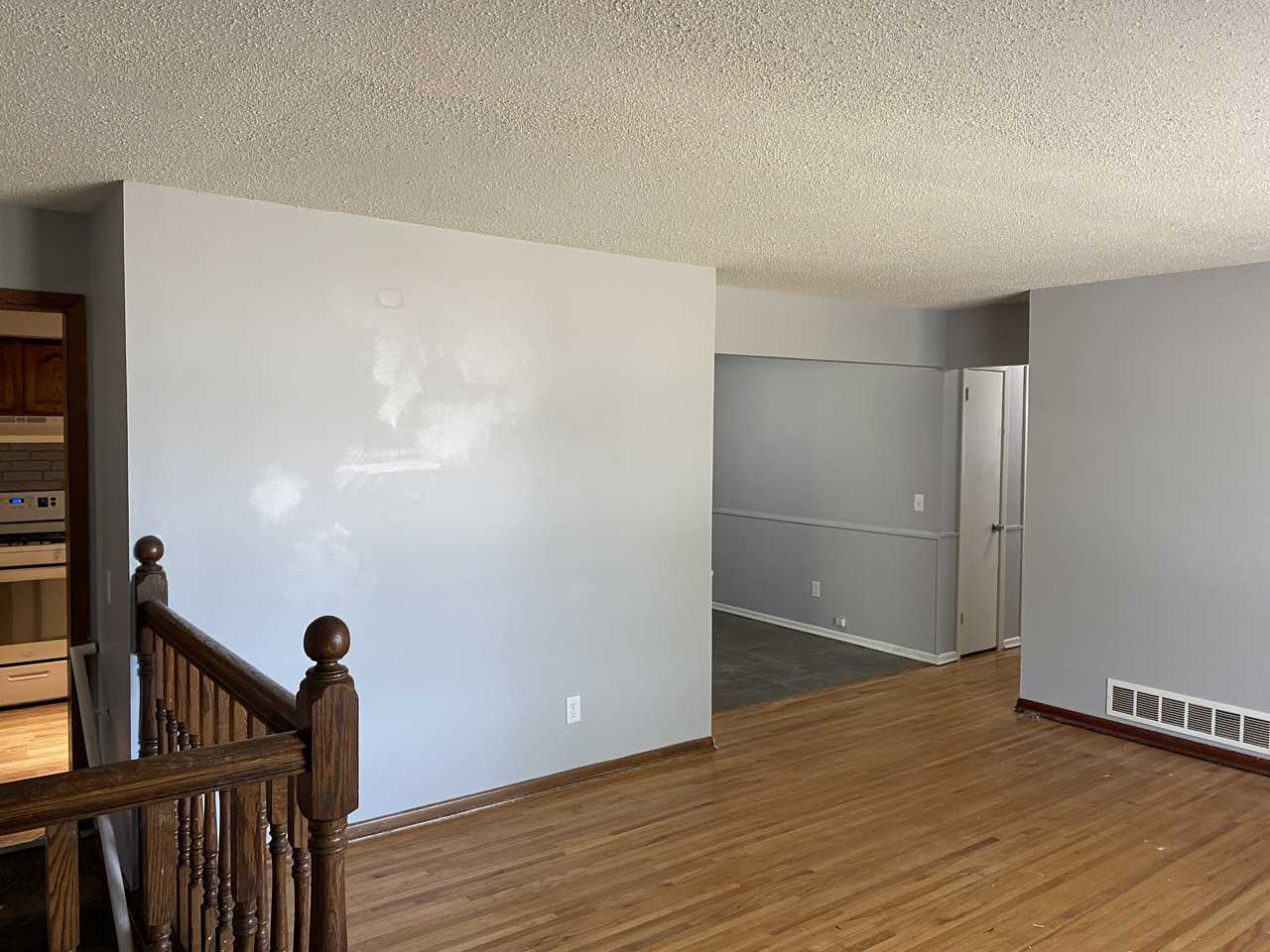 8449 Terrace Rd Ne - Photo 2 of 27