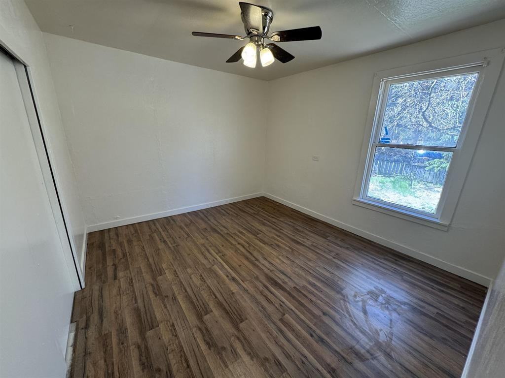 19124 Brookside Ave - Photo 6 of 8