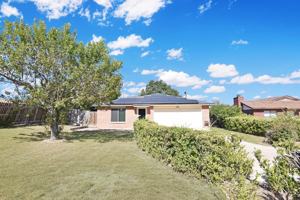 featured image of 4501 Lago Circle