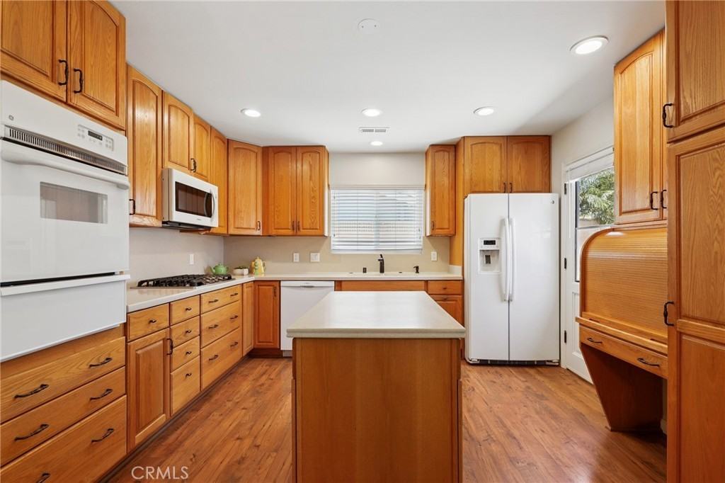 2205 E Quincy Ave - Photo 6 of 17