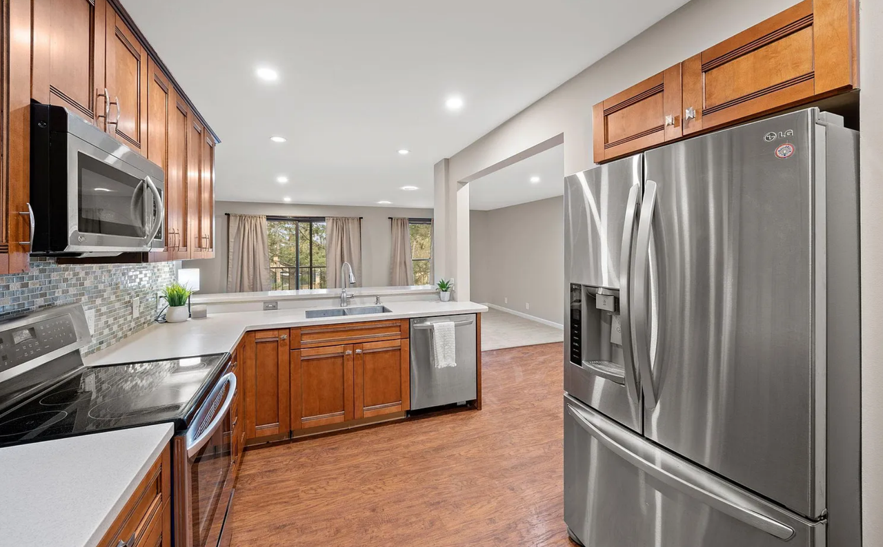 9700 Portland Ave S - Photo 3 of 24