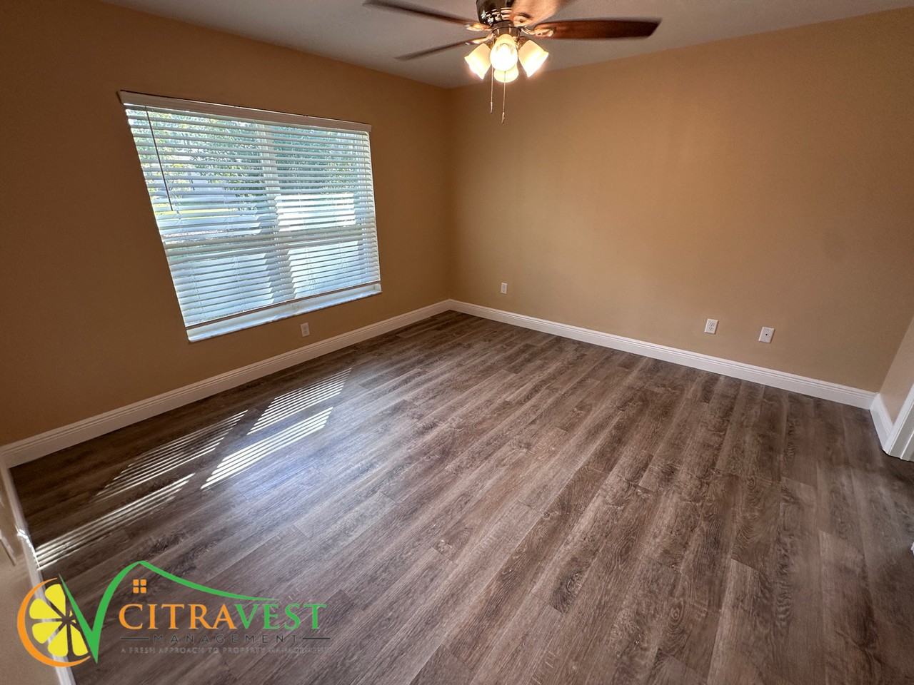 606 West Homeway Loop - Photo 5 of 13