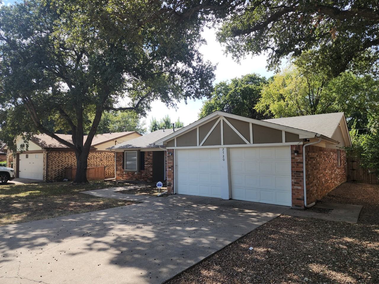 2720 Muse St - Photo 2 of 13