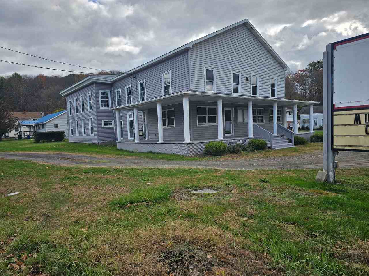 464 Main St #2 - Photo 6 of 17