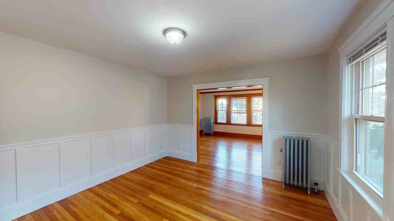 39 Upland Rd ## 41 - Photo 4 of 17