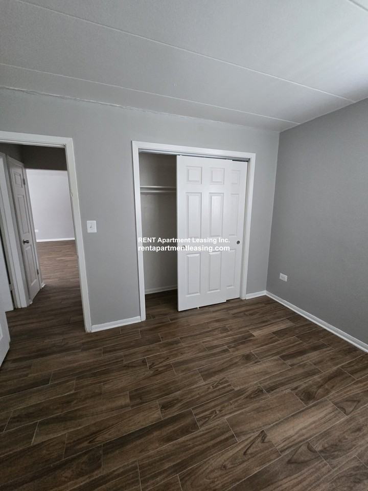 Carol Street #2B - Photo 6 of 7