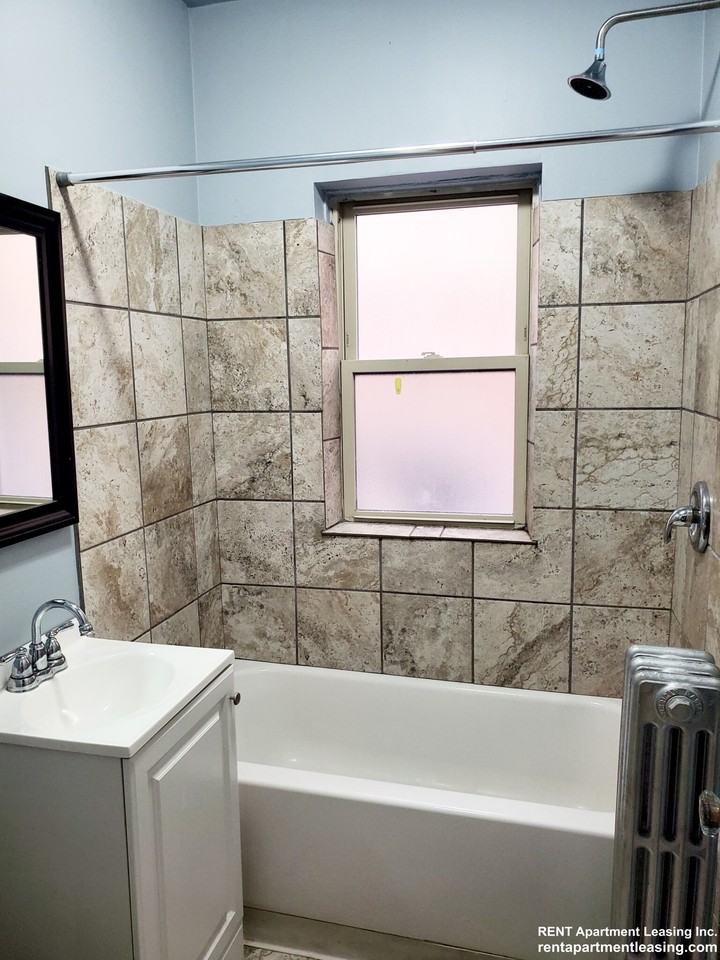 W Addison St #1 - Photo 6 of 6