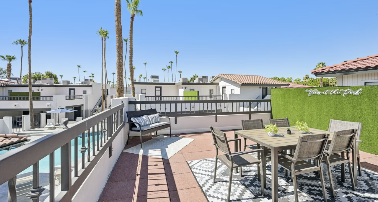 Views at the Peak - Photo 6 of 28