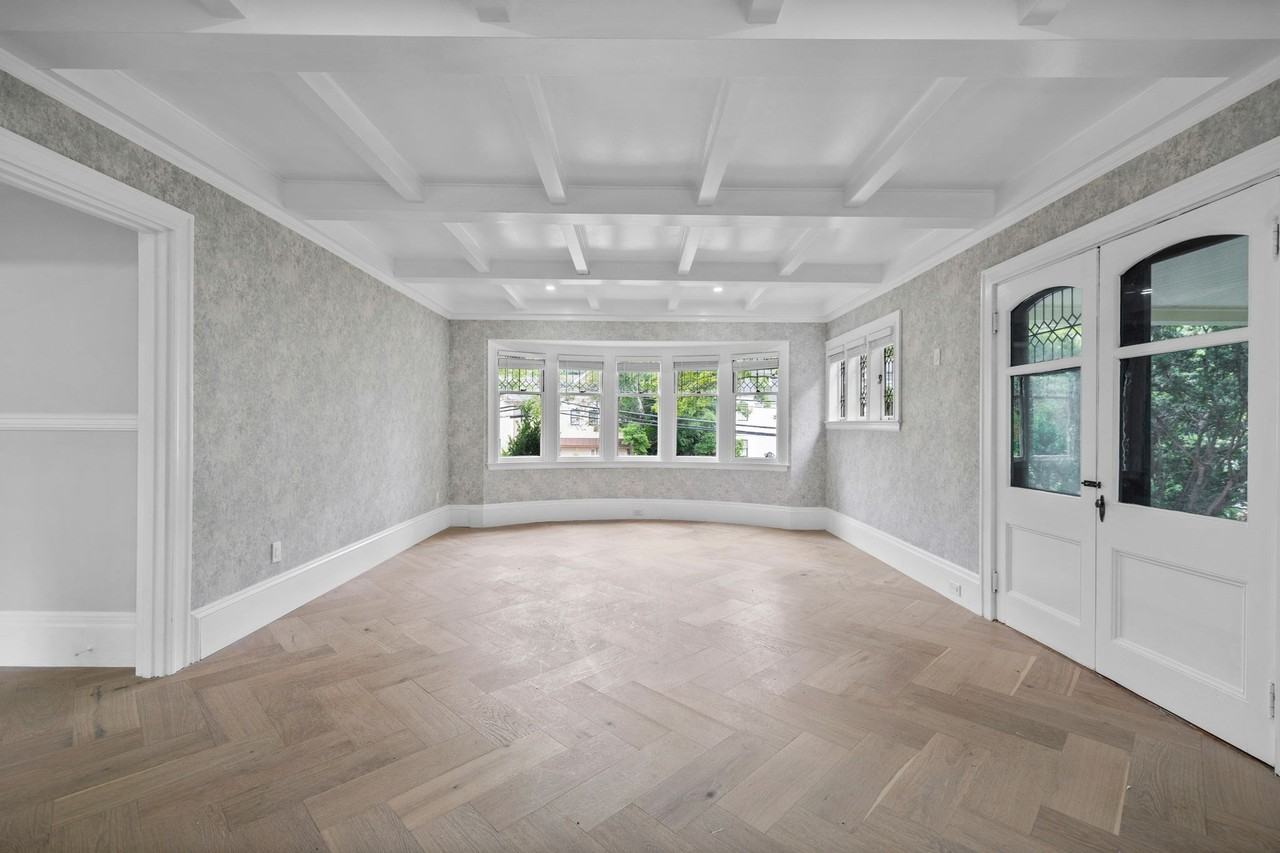 476 Heath Street - Photo 6 of 20