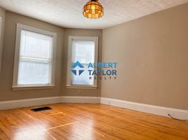 featured image of 13 Sachem St #1
