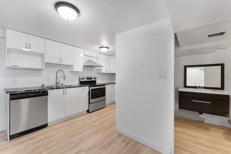 20 Dundegan Dr #B - Photo 7 of 11
