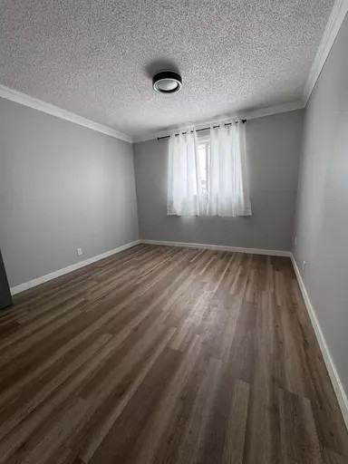 10807 102 Street #B - Photo 3 of 5