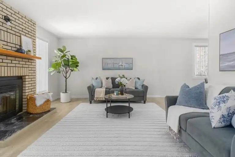 10 Sullivan St - Photo 3 of 28