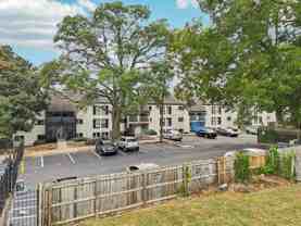 419 Chamberlain St Se #B4 - Photo 1 of 1