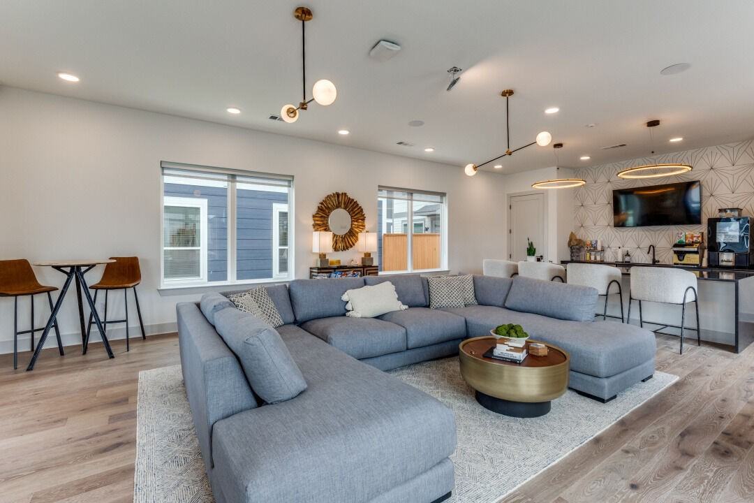 Villas at Creekside - Photo 6 of 36