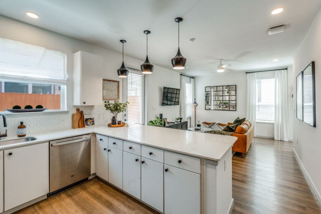 Villas at Creekside - Photo 3 of 36