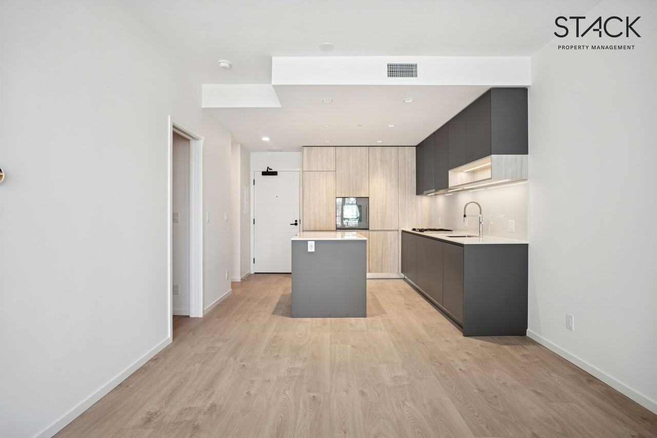 RC at CF Richmond Centre - Photo 2 of 50