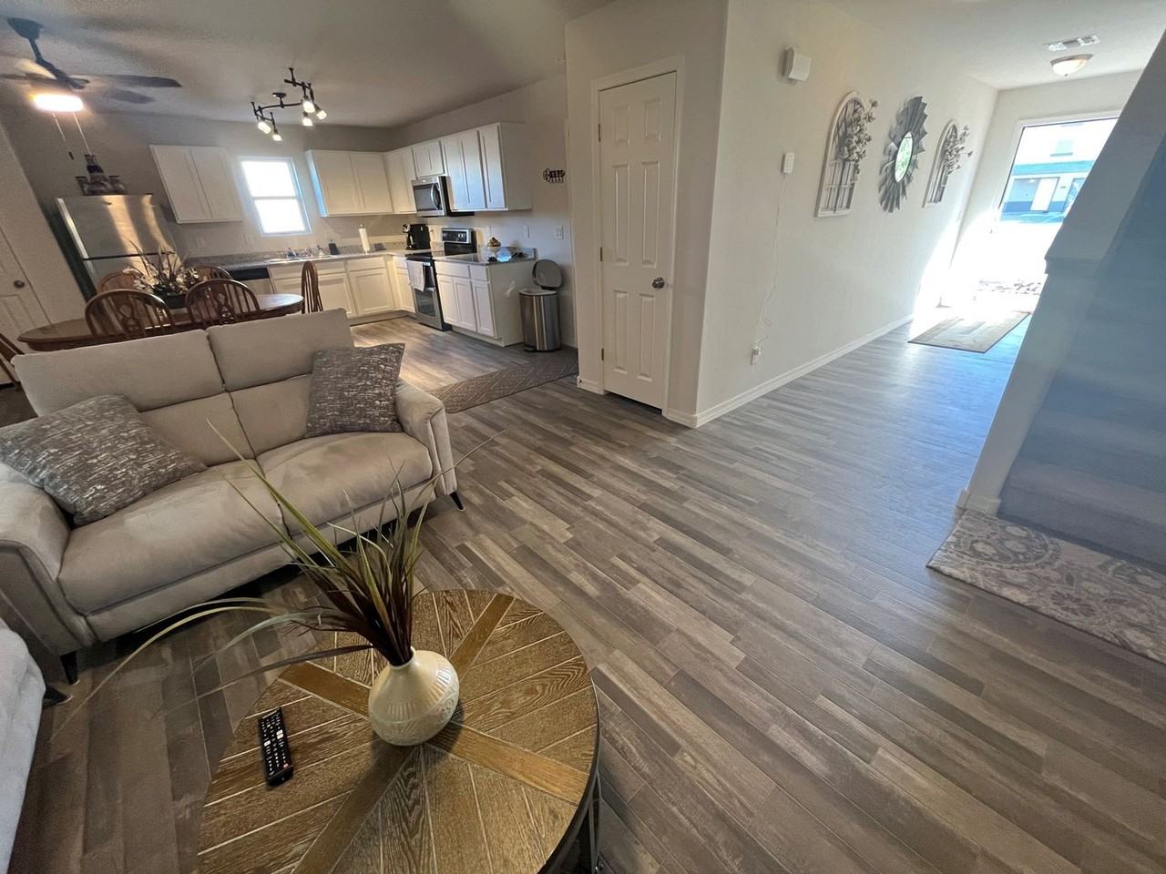 531 Ramar Rd - Photo 3 of 29